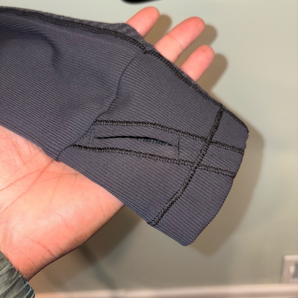 Lululemon Bhakti Yoga Jacket Size 12 - Picture 5 of 11